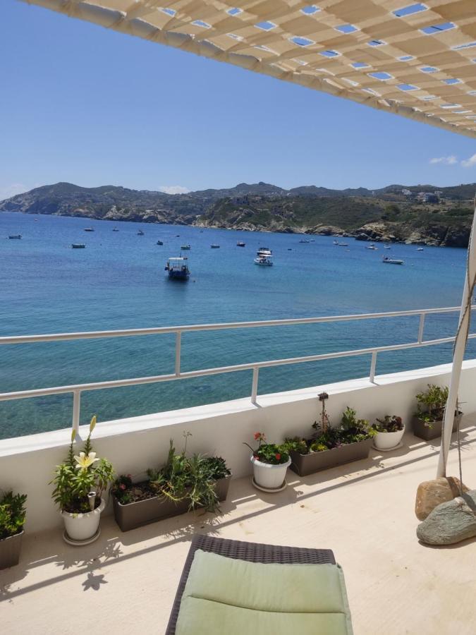 Komissa΄S Beach House Agia Pelagia  Exterior photo